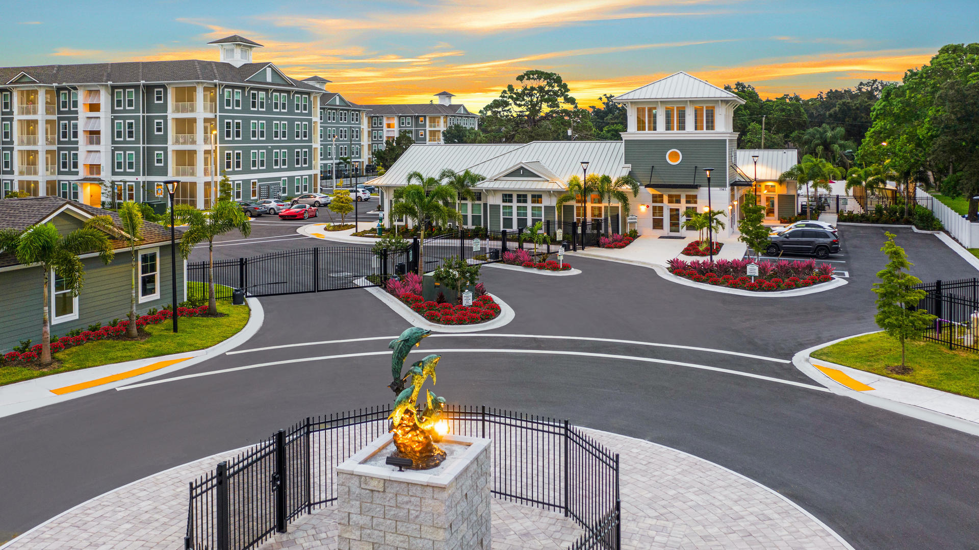 example of an apartment complex being built in Florida